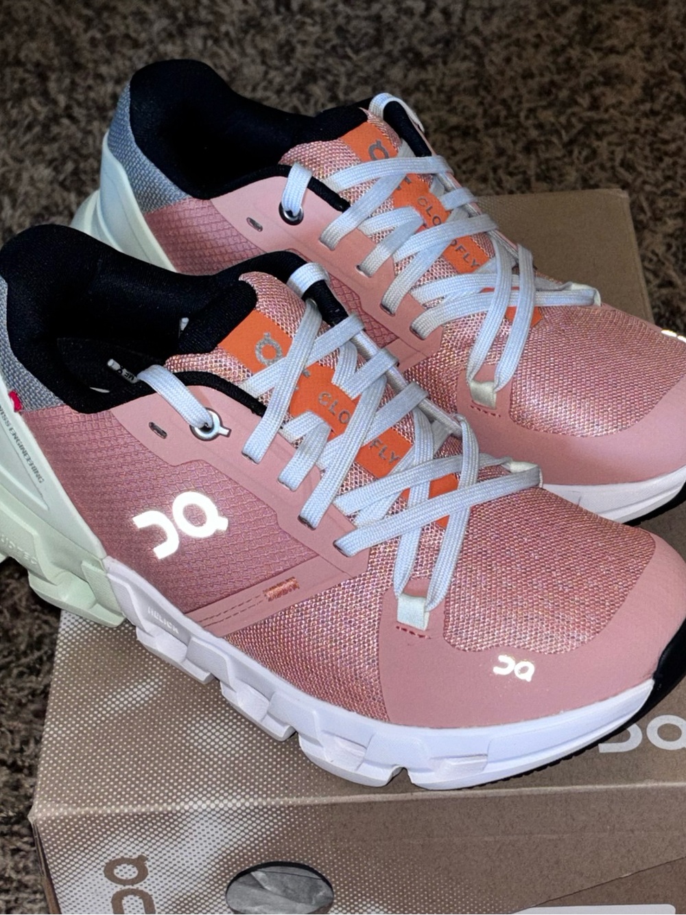 Women’s Size 5.5 ON Running Cloud Flyer 4 Running Shoes Sneakers Peach Aloe NEW